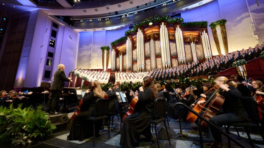 Tabernacle Choir marks historic 5,000th episode of Mormon broadcast program